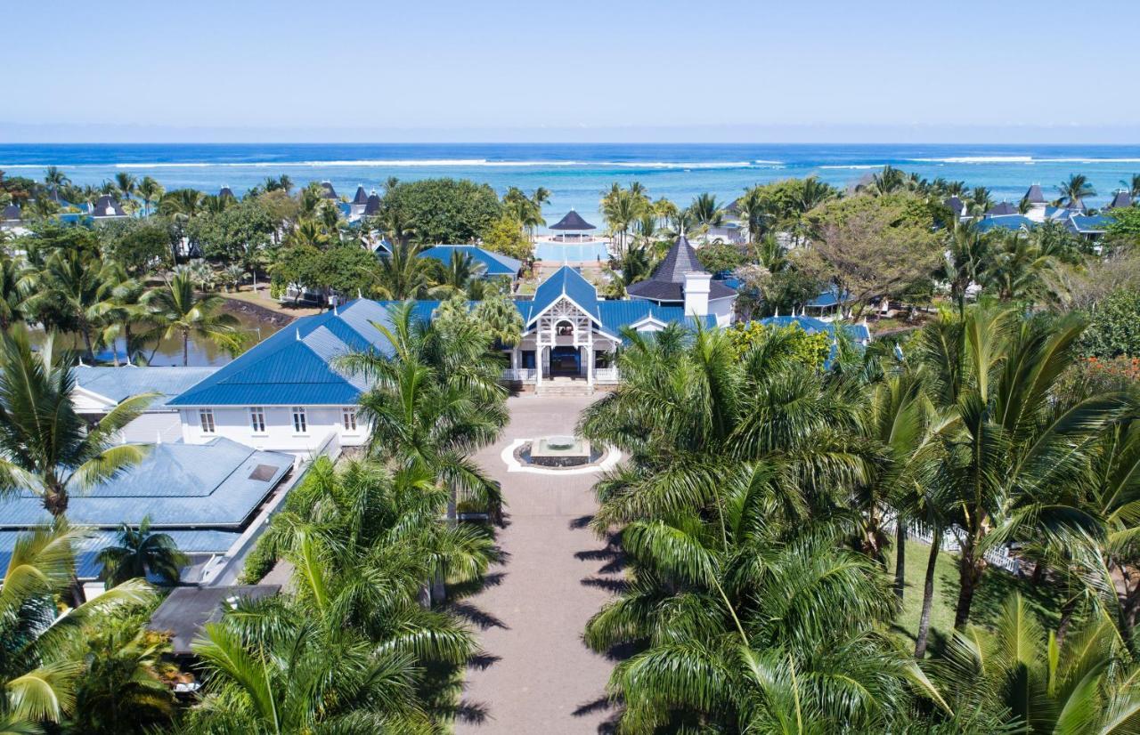 Heritage Le Telfair Golf & Wellness Resort Bel Ombre Kültér fotó Aerial view of the resort