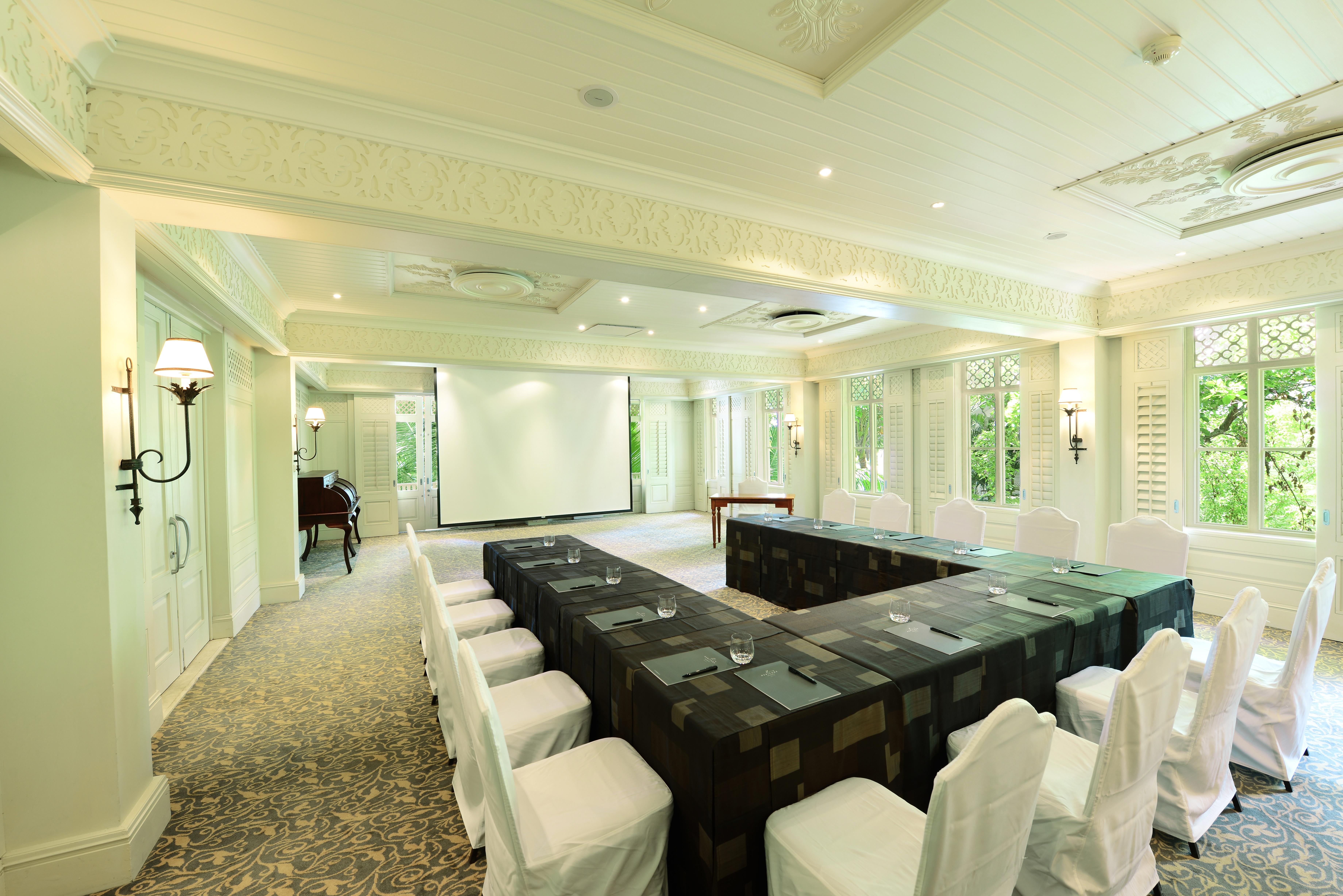Heritage Le Telfair Golf & Wellness Resort Bel Ombre Kültér fotó The meeting room